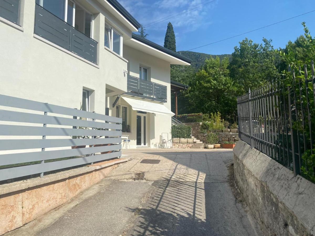 Garda 33 Caprino Veroneseアパートメント エクステリア 写真