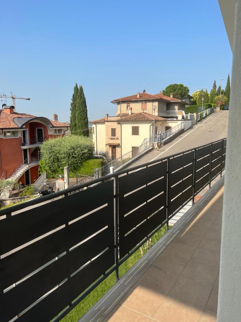 Garda 33 Caprino Veroneseアパートメント 部屋 写真